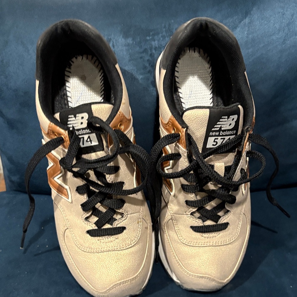 New Balance 574 Sneakers in Tan and Black women